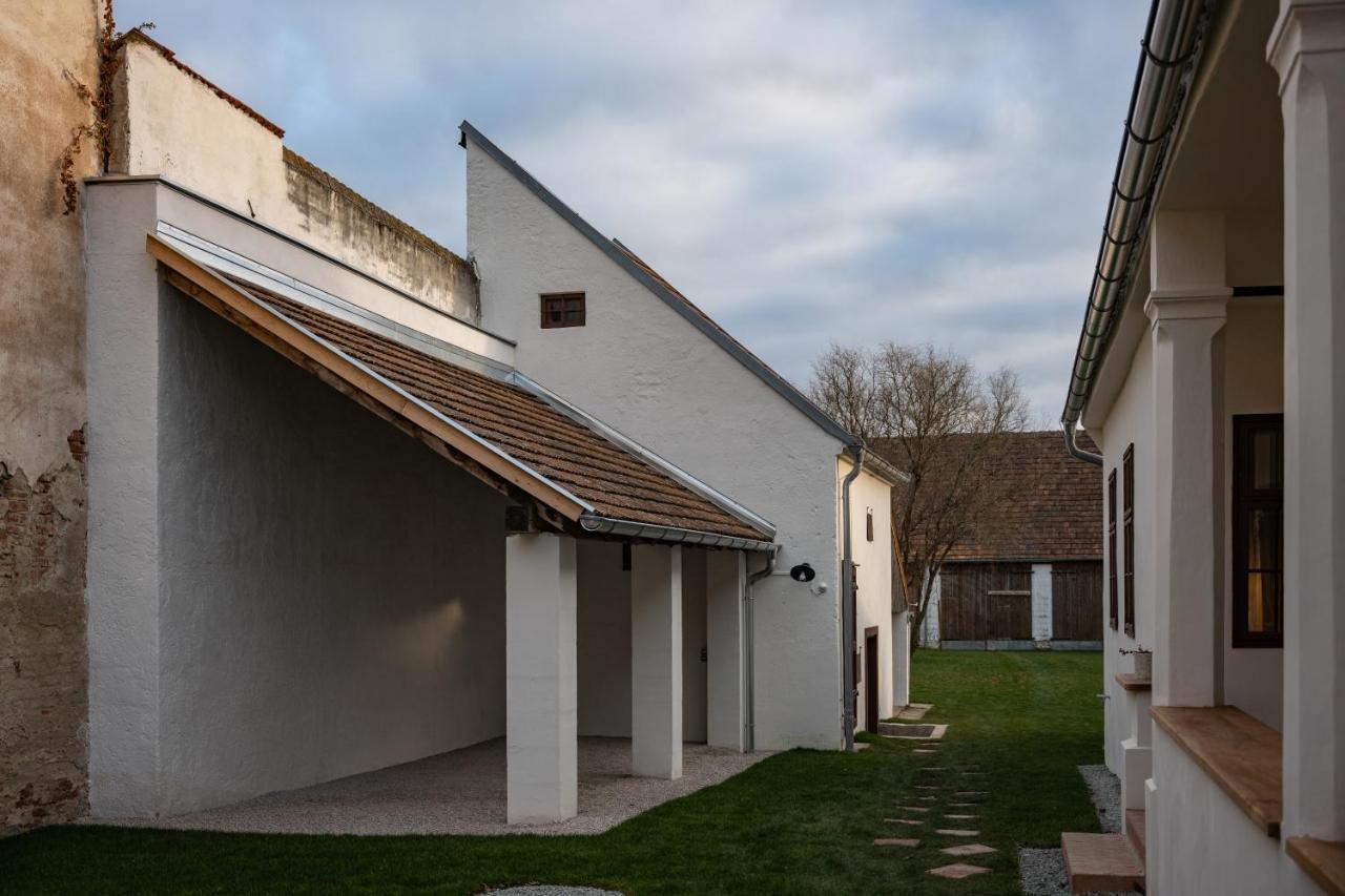 Tschardakenhof Appartements Lutzmannsburg Exterior foto